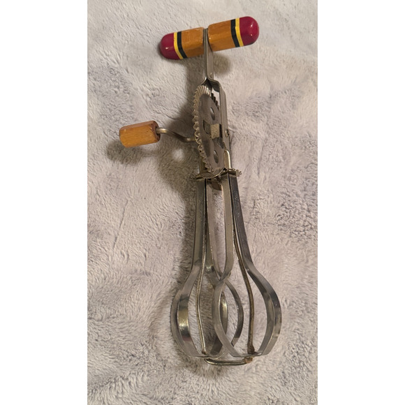 Vtg Ecko Egg Beater Hand Held Crank Mixer Wood Handles High Speed Beater Rustic - Picture 1 of 5